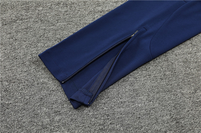 Tuta Manchester United 24/25