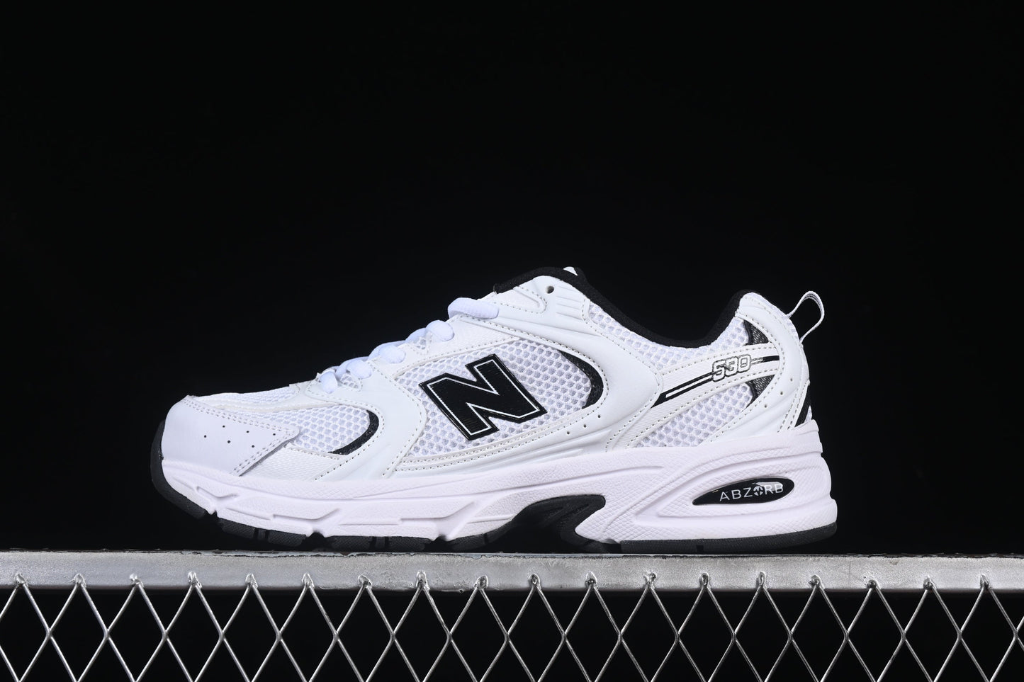 NB 530 White and Black