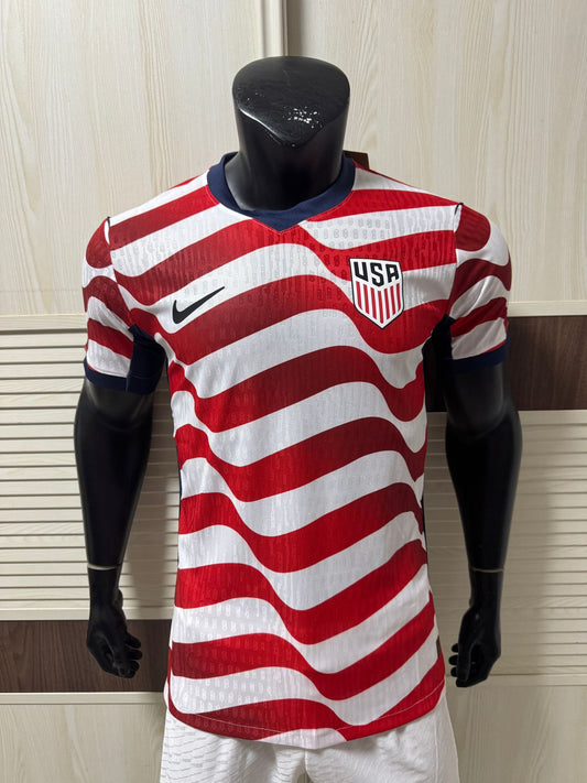 USA home 26/27