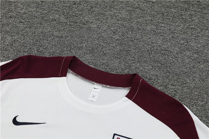 Completo Inghilterra